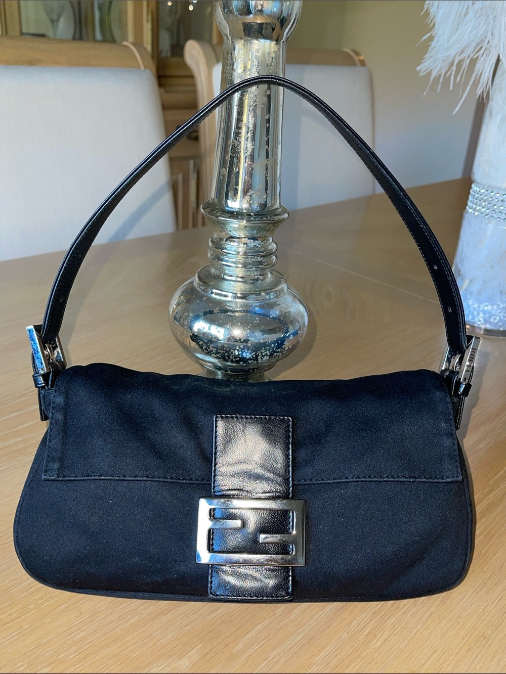 FENDI BAGUETTE SHOULDER BAG